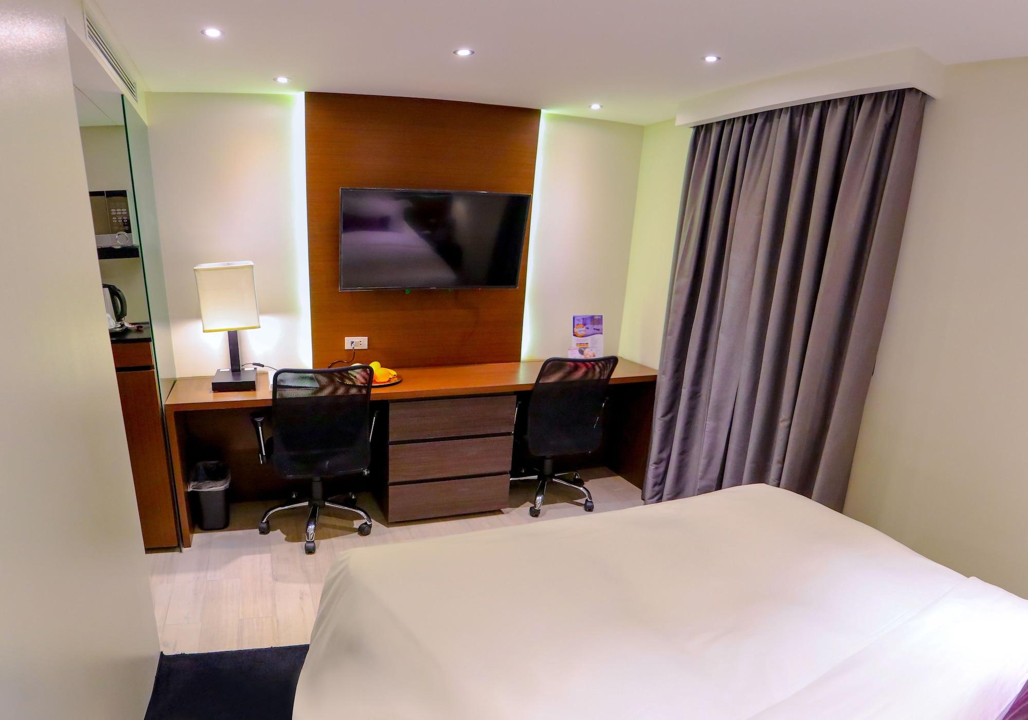 Coro Hotel Makati City